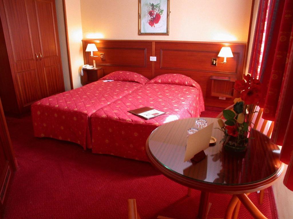 Logis Hôtel Hamiot Boulogne-sur-Mer Buitenkant foto